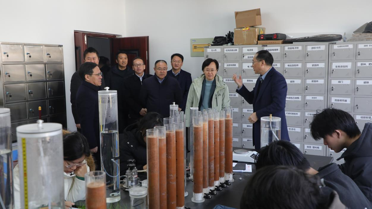 江西首个水利部鄱阳湖流域水资源高效利用野外科学观测研究站正式揭牌