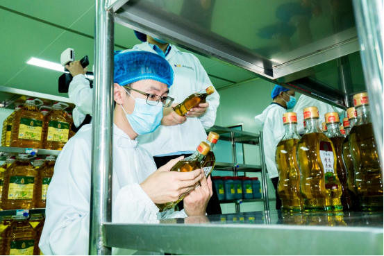 宜春开展开学季食品安全“你点我检”活动_fororder_宜春启动开学季食品安全“你点我检”活动275