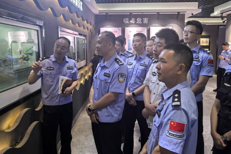 深化警企协作 共筑智慧禁毒防线——南昌边检站与联检单位开展禁毒主题活动_fororder_图片2