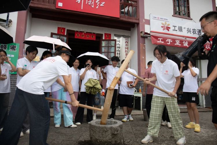 传承红色基因 汲取奋进力量 吉安职业技术学院开展“我的井冈行”红色研学实践活动_fororder_微信图片_20250702100640