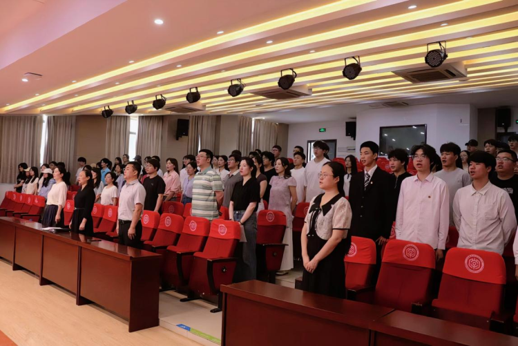 江西制造职业技术学院举办2025年“三下乡”暑期社会实践活动出征仪式_fororder_图片4