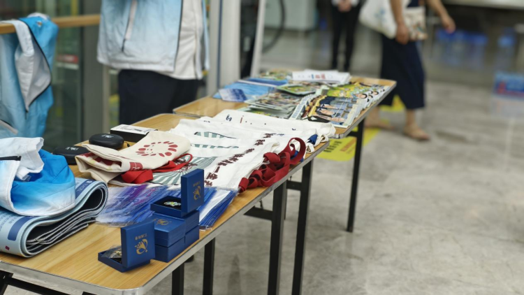 当科学家精神“跃入”元宇宙：青葱少年在科普长廊触摸未来_fororder_图片17