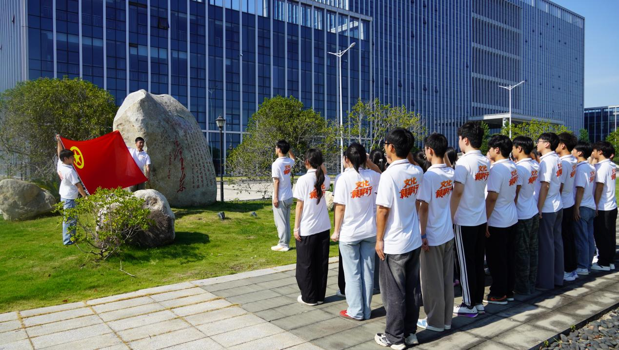 江西飞行学院党委书记陈震带队开展暑期大思政社会实践活动_fororder_图片3