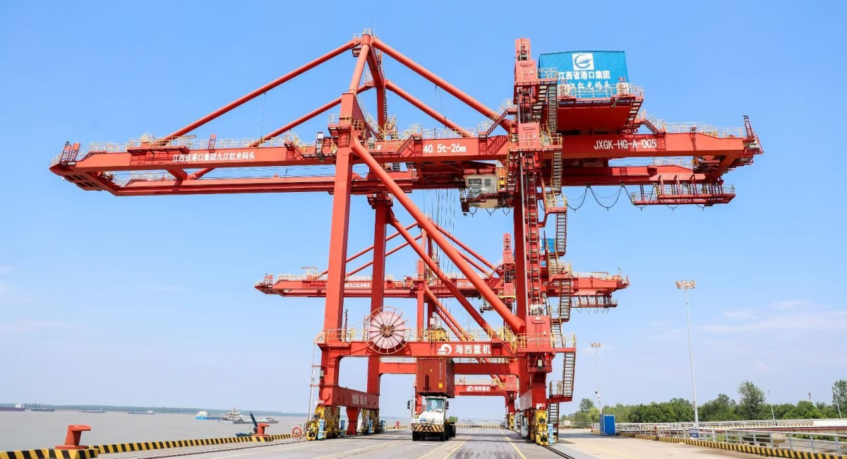 长江十年行｜一座港口与一个内陆省份的“通江达海”