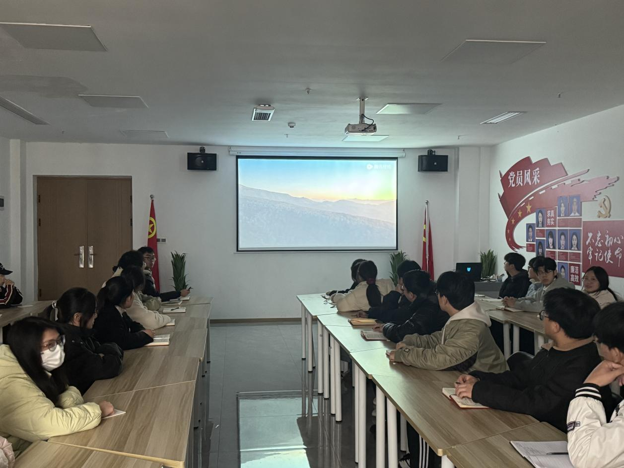 南昌工学院团委举办“学雷锋树新风，志愿服务暖南工”专题研讨会_fororder_图片5