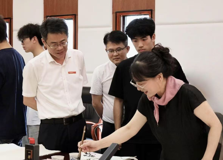 江西飞行学院举办书画名家进校园活动_fororder_图片19