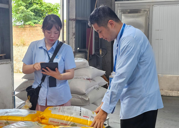 江西省检验检测认证总院食检院抽样室：风雨无阻抽样路 舌尖安全守护人_fororder_图片3