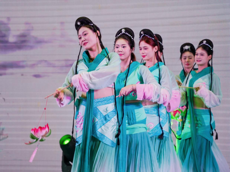 广昌白莲登陆盒马鲜生：航天育种“太空莲”进入高端商超，政企携手拓宽富民路_fororder_图片2