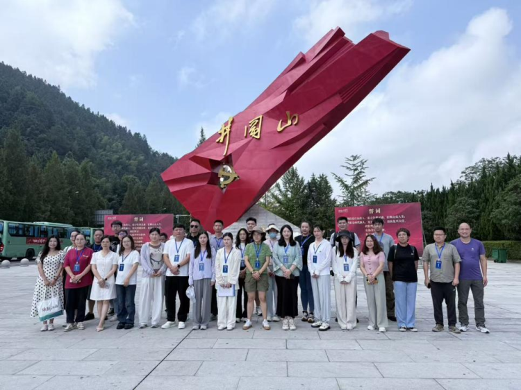 “高质量发展中国行·焕新江西”：吉安三地探新路 红色热土谱新篇_fororder_图片1
