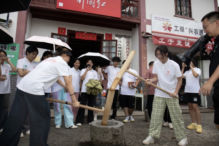 吉安职业技术学院打造“行走的大思政课”