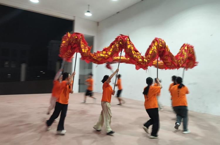 抚州幼儿师范高等专科学校三下乡团队沉浸式感悟非遗魅力_fororder_图片3