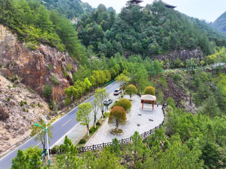 一路风景一路歌，广丰公路绘就赣北乡村振兴新图景_fororder_图片3