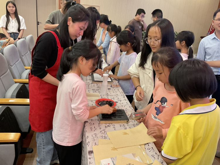 “温暖阅读行：四季童读·书香赣鄱”活动在江西吉安启动_fororder_图片10