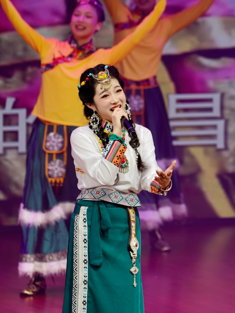 南昌应用技术师范学院彭佳俐教师斩获全省少数民族文化艺术展演一等奖_fororder_图片1