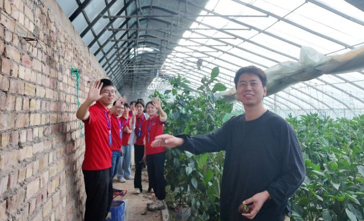 东华理工大学“普惠乡村”实践队走进新疆：奏响青春“椒”响曲 红色大棚谱新篇_fororder_图片31