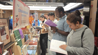 江西国际传播高校联盟开展“汤显祖经典诵读”国际文化交流活动