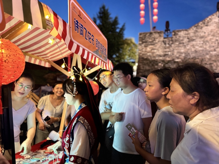 江西省图书馆“数字悦读夜市” 解锁文旅融合新密码_fororder_2
