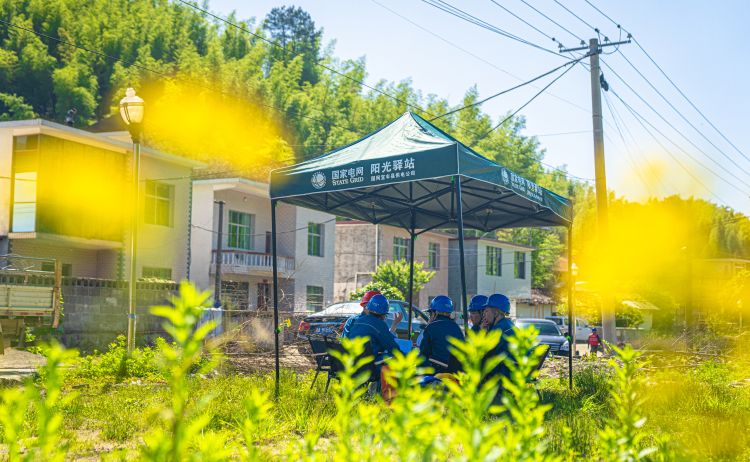 国网宜丰县供电公司：从“流动服务”到“移动家园” “阳光驿站”筑起电力一线职工的暖心港湾_fororder_微信图片_20251111111555