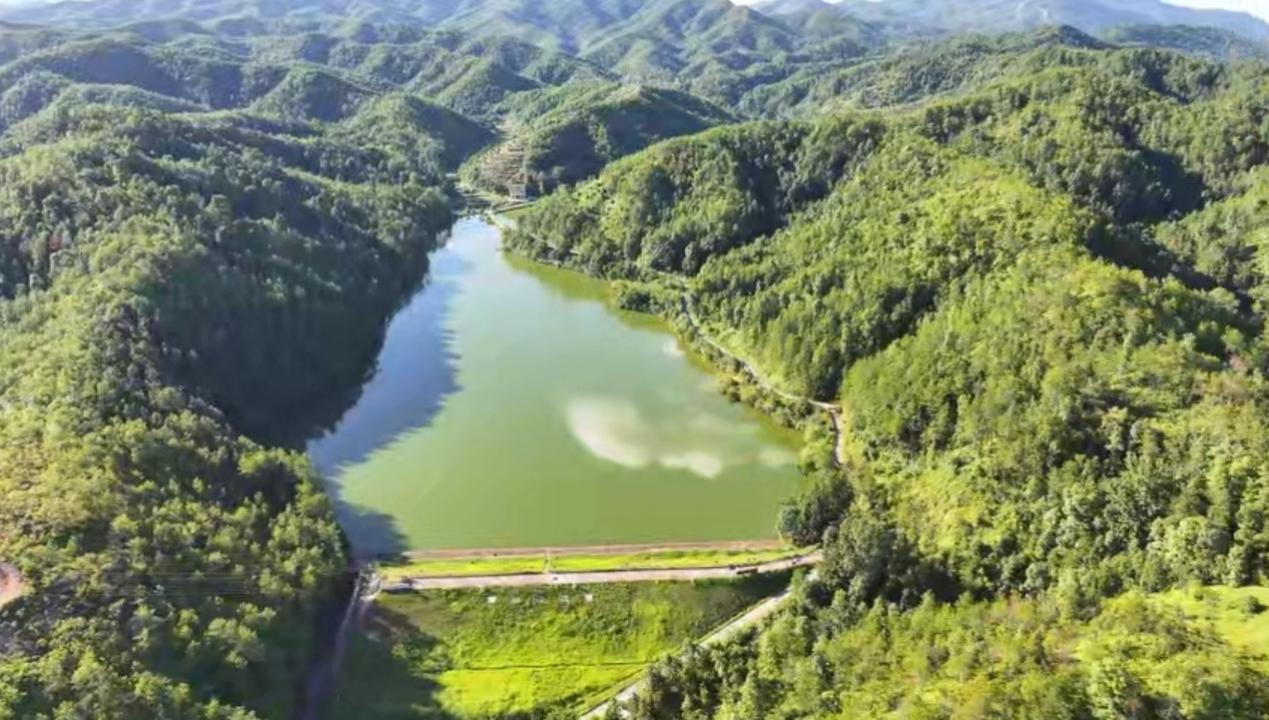 这里颜值价值“双在线”——江西水利电力大学乡村振兴帮扶工作侧记_fororder_图片8