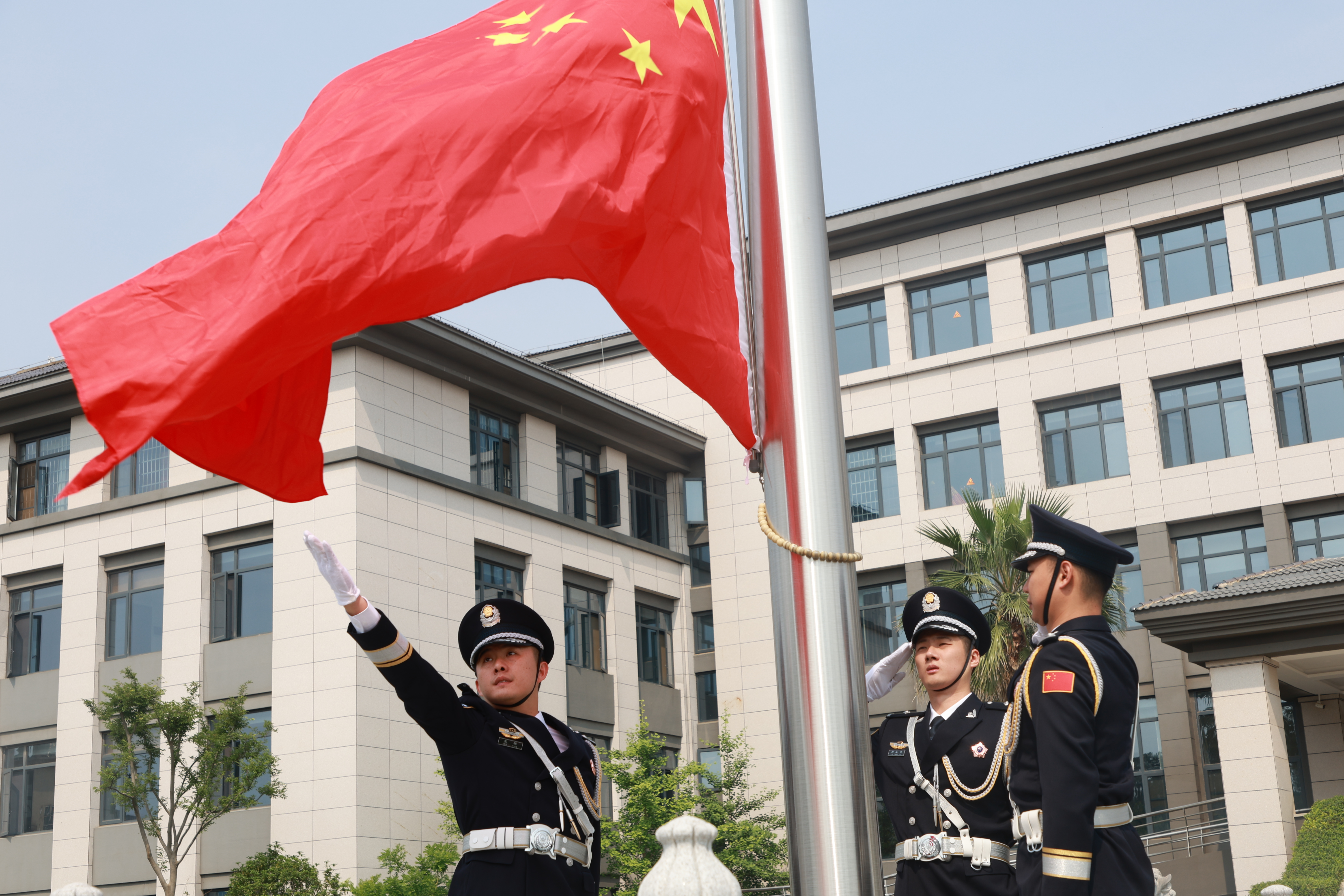 童心筑梦国门 “移”路相伴成长 南昌边检站开展六一儿童节主题警营开放日活动_fororder_图片3