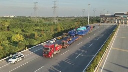 执法为民 服务先行——锦旗背后的江西大件运输许可服务与监管新实践‌