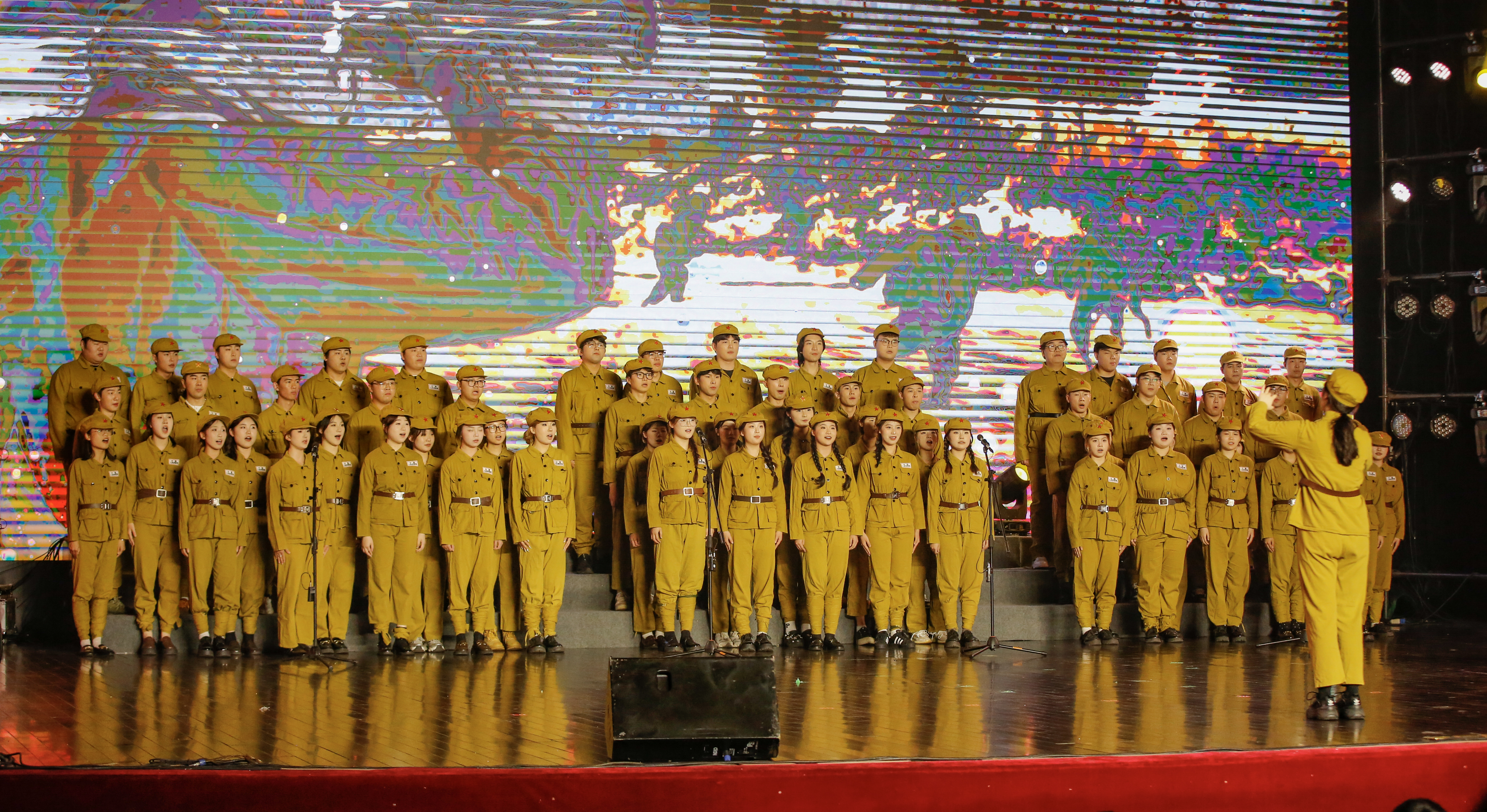 南昌航空大学举办“青春向党 榜样引航”五四主题思政课暨表彰大会_fororder_图片22