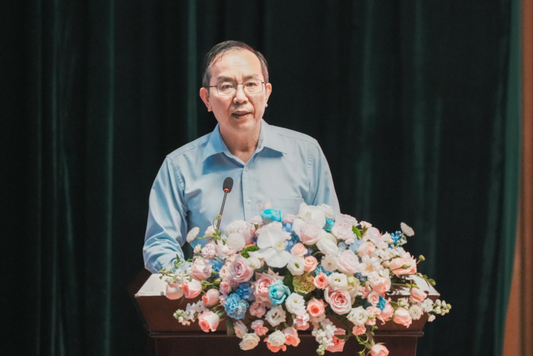 林郑月娥到访华东交通大学并做客学校孔目湖讲坛_fororder_图片14