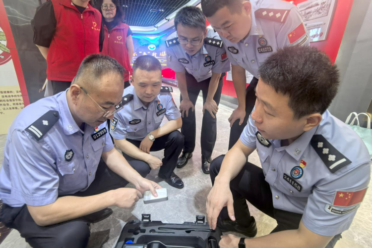 深化警企协作 共筑智慧禁毒防线——南昌边检站与联检单位开展禁毒主题活动_fororder_图片3