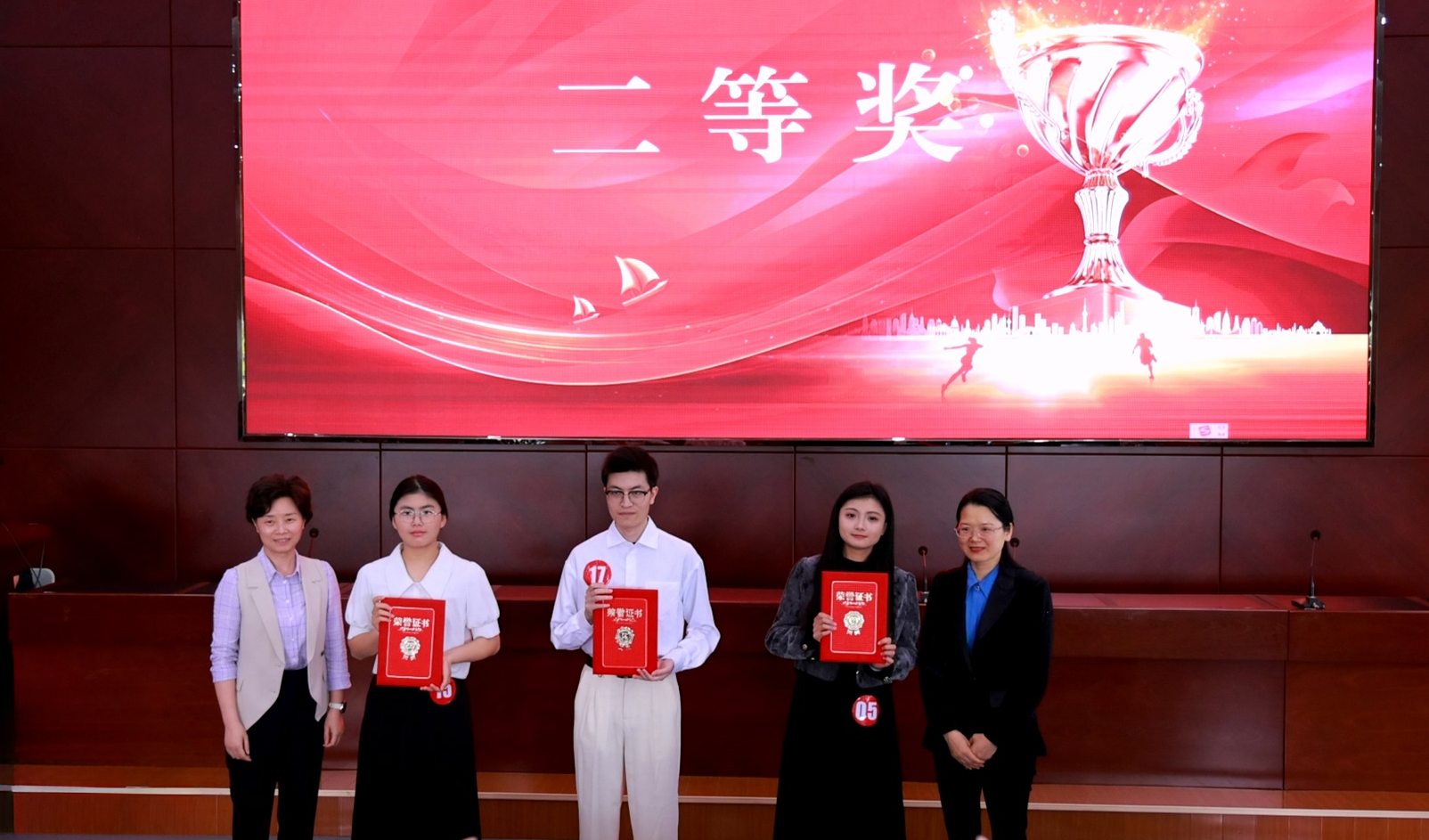 2025年吉安市科普讲解大赛在吉安职业技术学院举行_fororder_A27D2A5A9F89C0695BD41BC58A4_7C38B249_CE422
