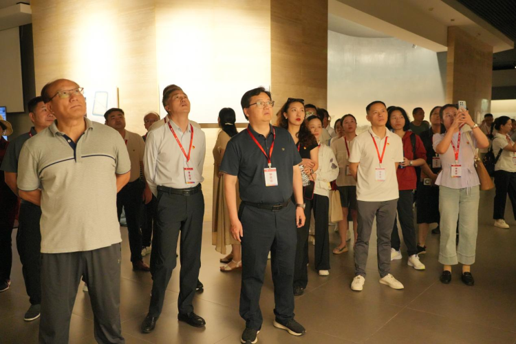 江西工程学院：传承红旗渠精神 奋楫笃行担使命_fororder_图片14