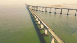 福建平潭：钢铁动脉重塑岚岛生活