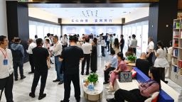 从赣鄱红韵中走来，E法同行向未来
