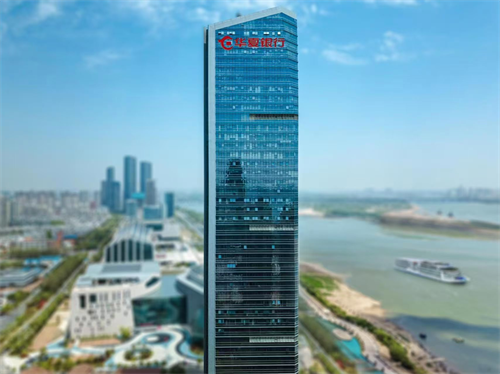 华夏红韵护韶华 书香清风助逐梦——华夏银行南昌分行以温度金融护航2026高考