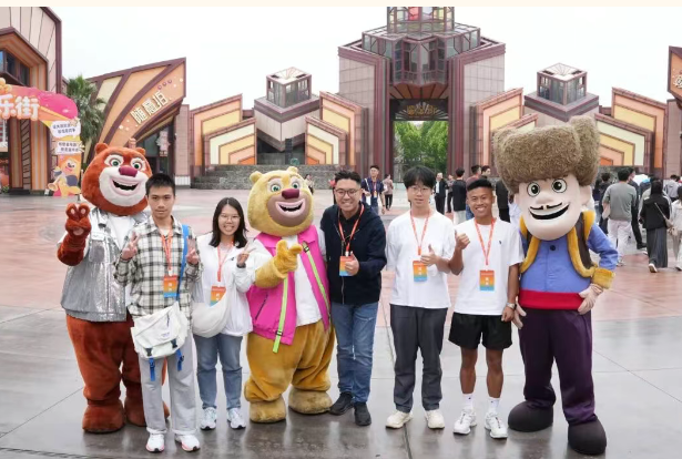 港澳青年赴红色之约 薪火相传聚家国情怀