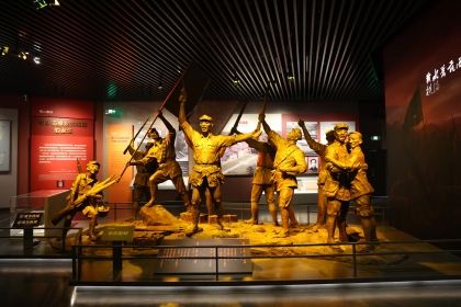 中外青年在瑞金开启“青春长征”