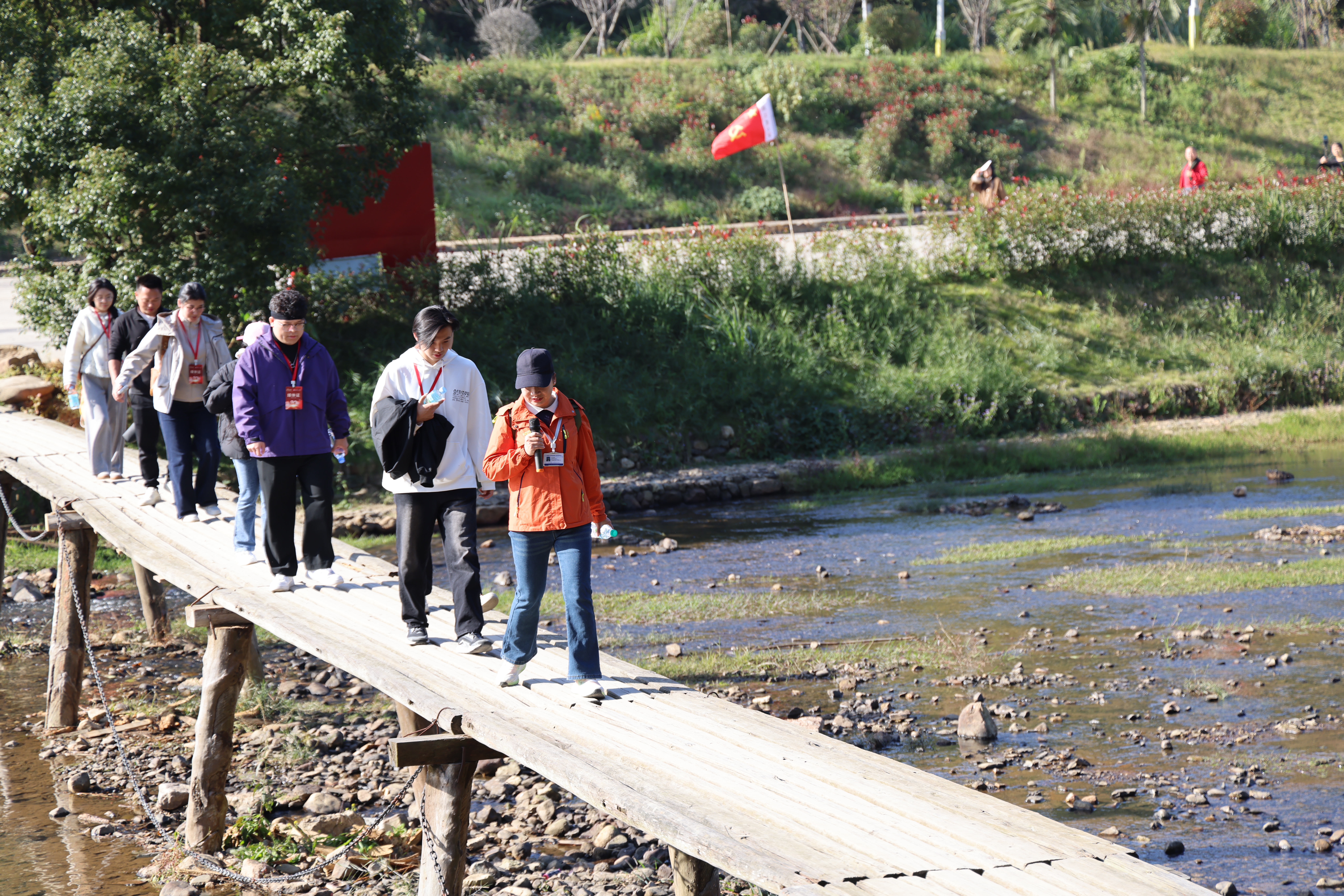 中外青年镜头里,于都的“长征”与“新生”