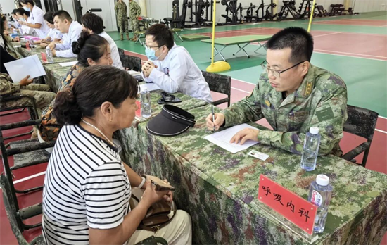瀋陽:多學科專家進軍營 優質醫療服務直通官兵身邊