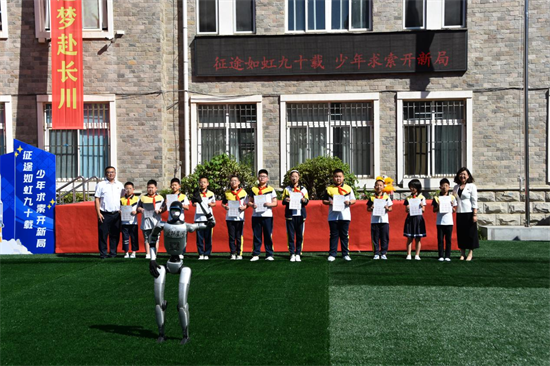 大连市各中小学开展2026年秋季开学典礼