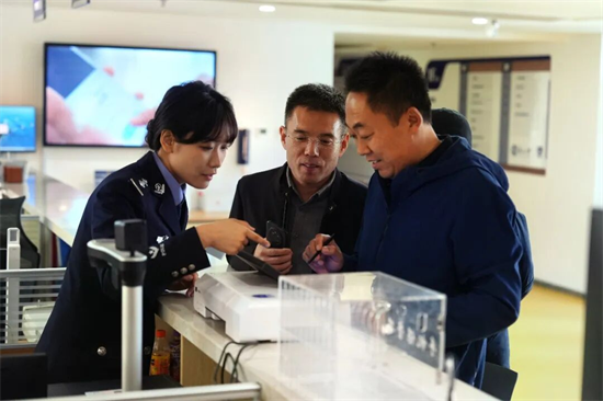 沈阳公安启动“出入境+助学”主题活动 “出入境+”服务模式惠及中外学子