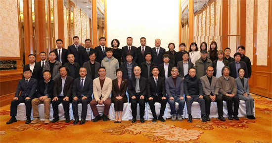 当代辽宁作家研究中心成立仪式在大连举行