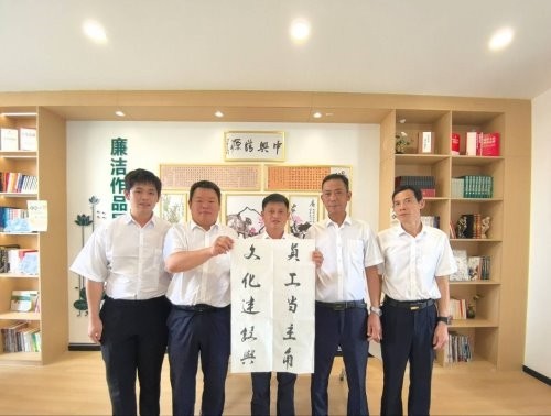 书香浸润方寸地 文化涵养追梦人