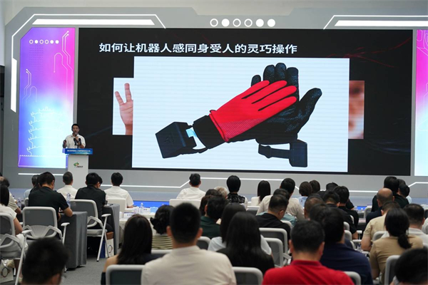 湖北具身智慧人才培養基地在光谷成立