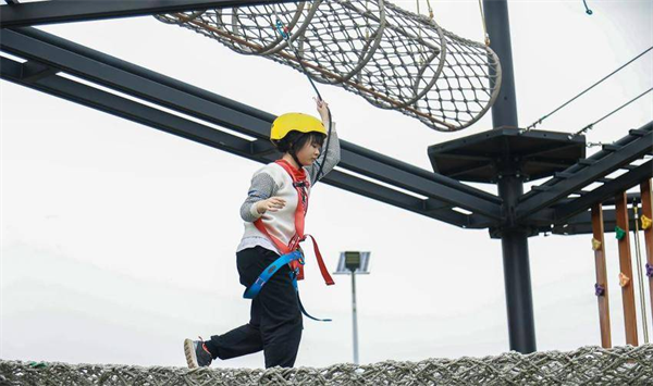 武汉经开区:大军山下研学行 青春逐梦正当时