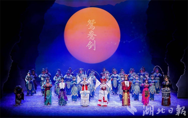 10大剧种15场演出精彩纷呈 2026年武汉“戏码头”戏曲艺术展演落幕