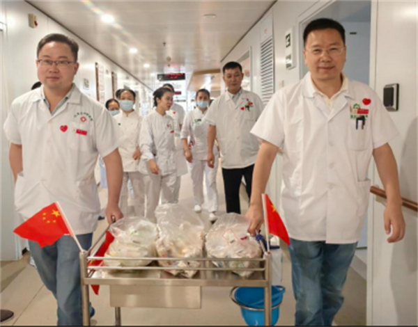 不止月餅與祝福 武漢市江夏區中醫醫院將中醫適宜技術細心送給病友