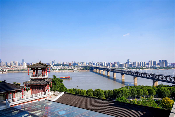 不靠“門票經濟” 武漢知音殿“微改造”盤活二十余載閒置老建築