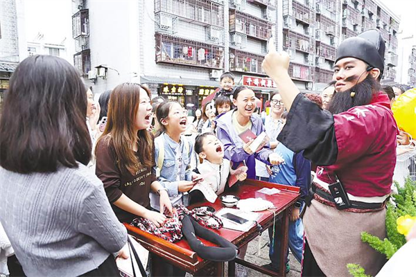 赏璀璨烟花秀 听唐城国风曲 观大别实景剧 湖北邀八方来客品国庆文旅饕餮盛宴