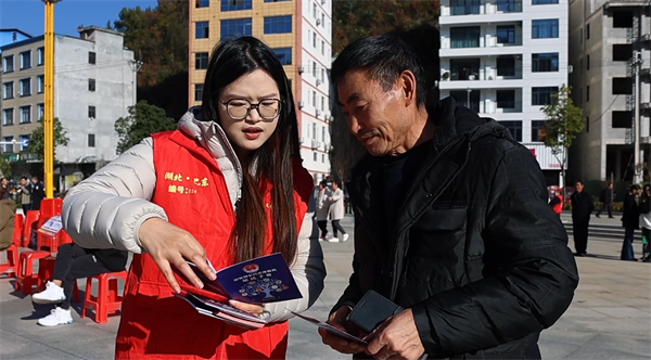 湖北巴东:法治文艺润乡土 惠企服务暖基层