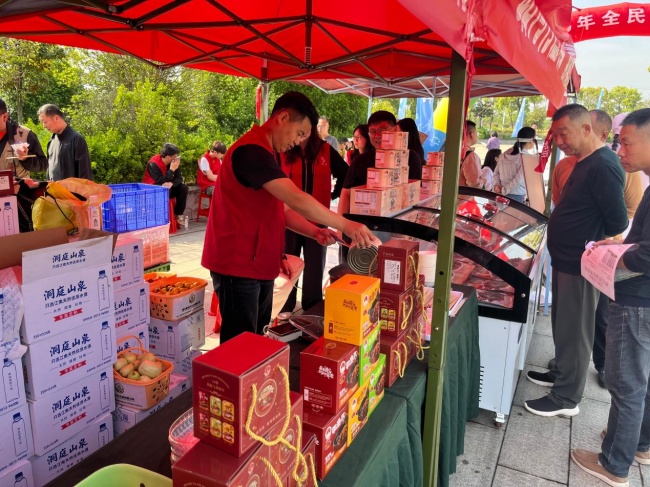 “便民圈”画出“同心圆”——看应城烟草如何“圈”出县域消费新活力