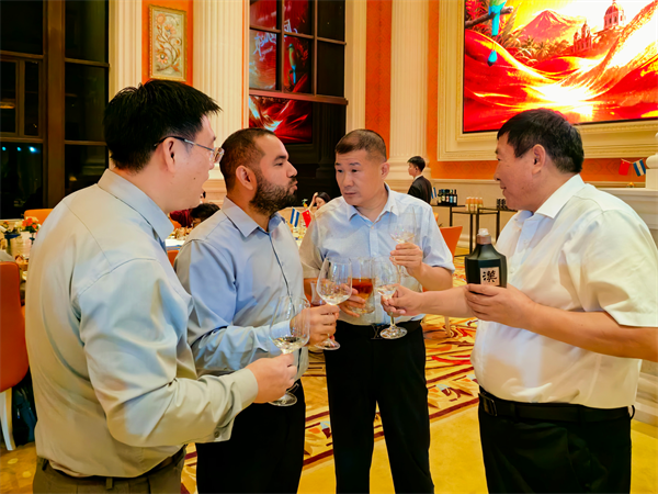 湖北武漢:漢酒亮相中尼經貿盛會 向世界傳遞荊楚酒文化